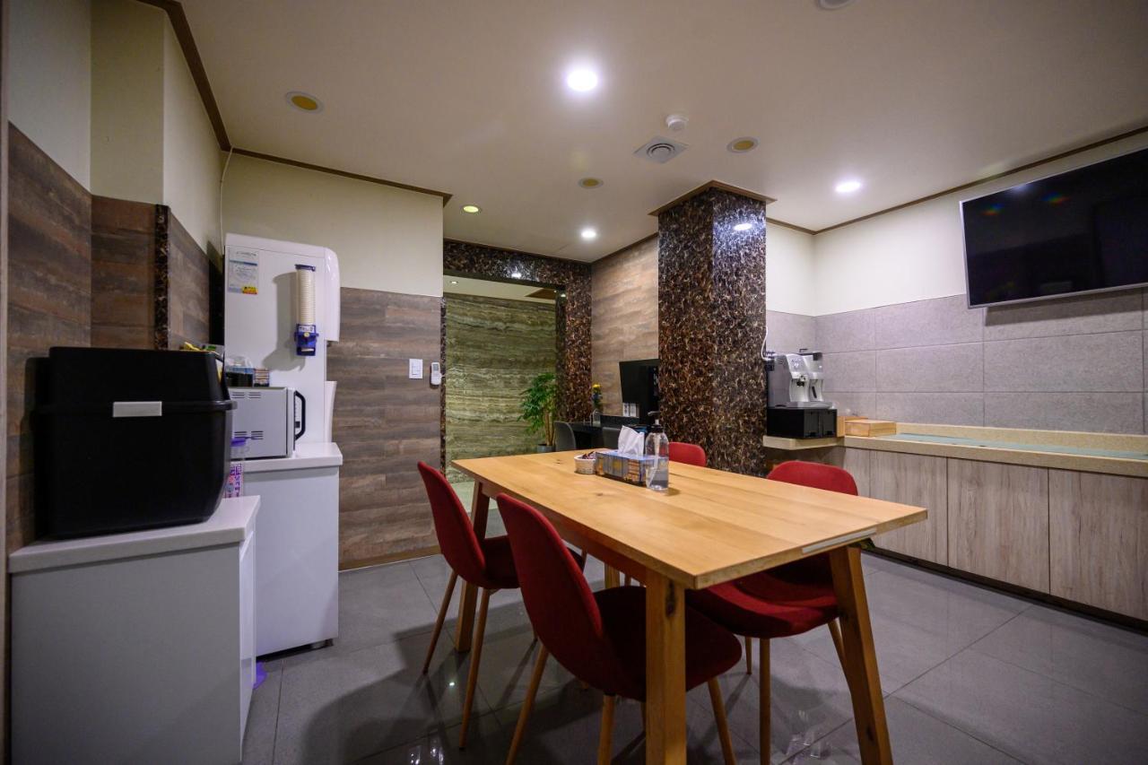 Daeyoung Hotel Myeongdong Seul Dış mekan fotoğraf